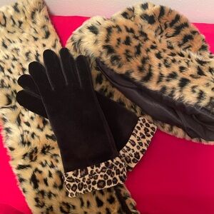 Fownes Ladies Hat/ Gloves/ Scarf Set